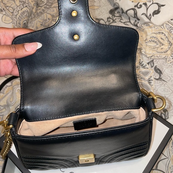 Gucci Crossbody - Picture 8 of 10